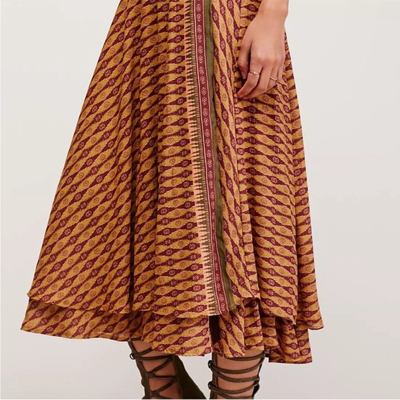 Free People Good 4 U Printed Wrap Midi Skirt Size 4 - Picture 3 of 8